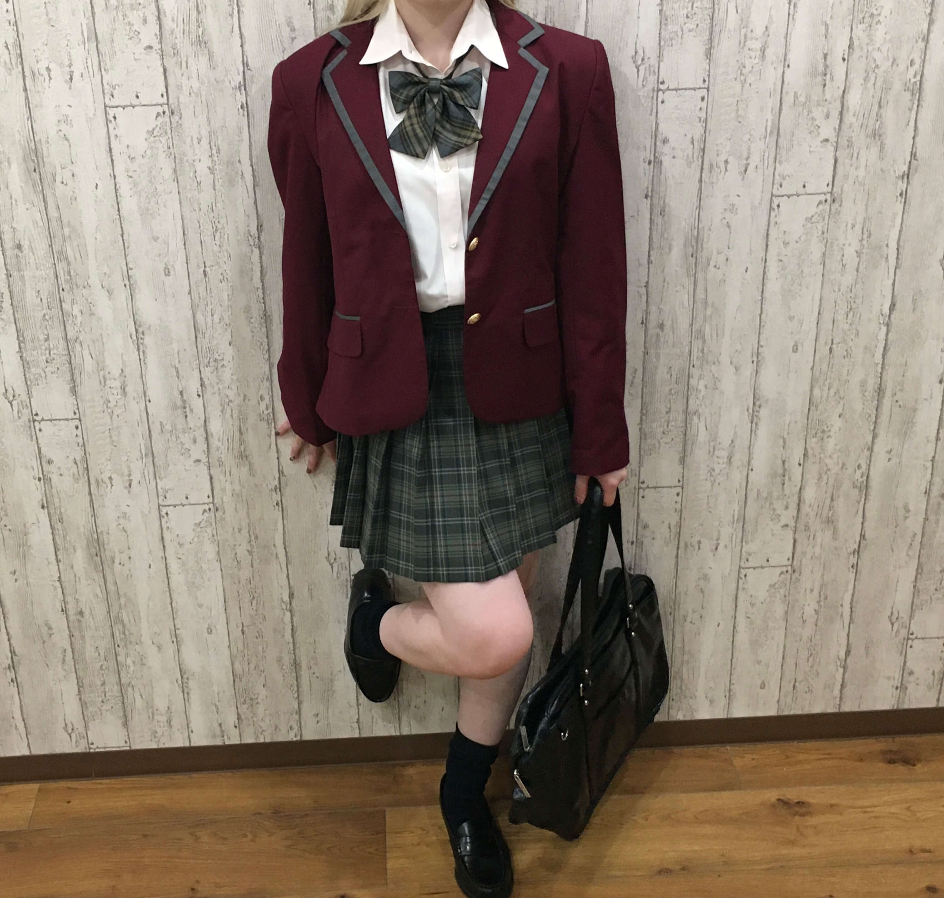 コーディネート例 レディース　エンジブレザー制服コーディネート　レンタル制服