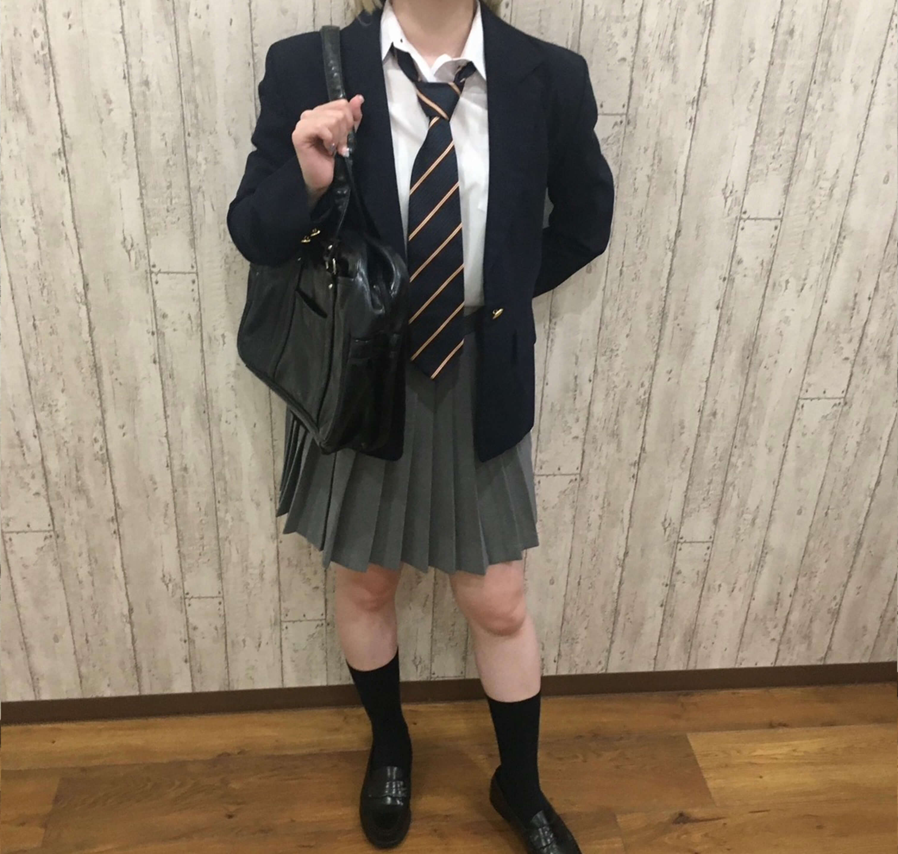 コーディネート例 ネイビーブレザーレディースコーディネート　レンタル制服