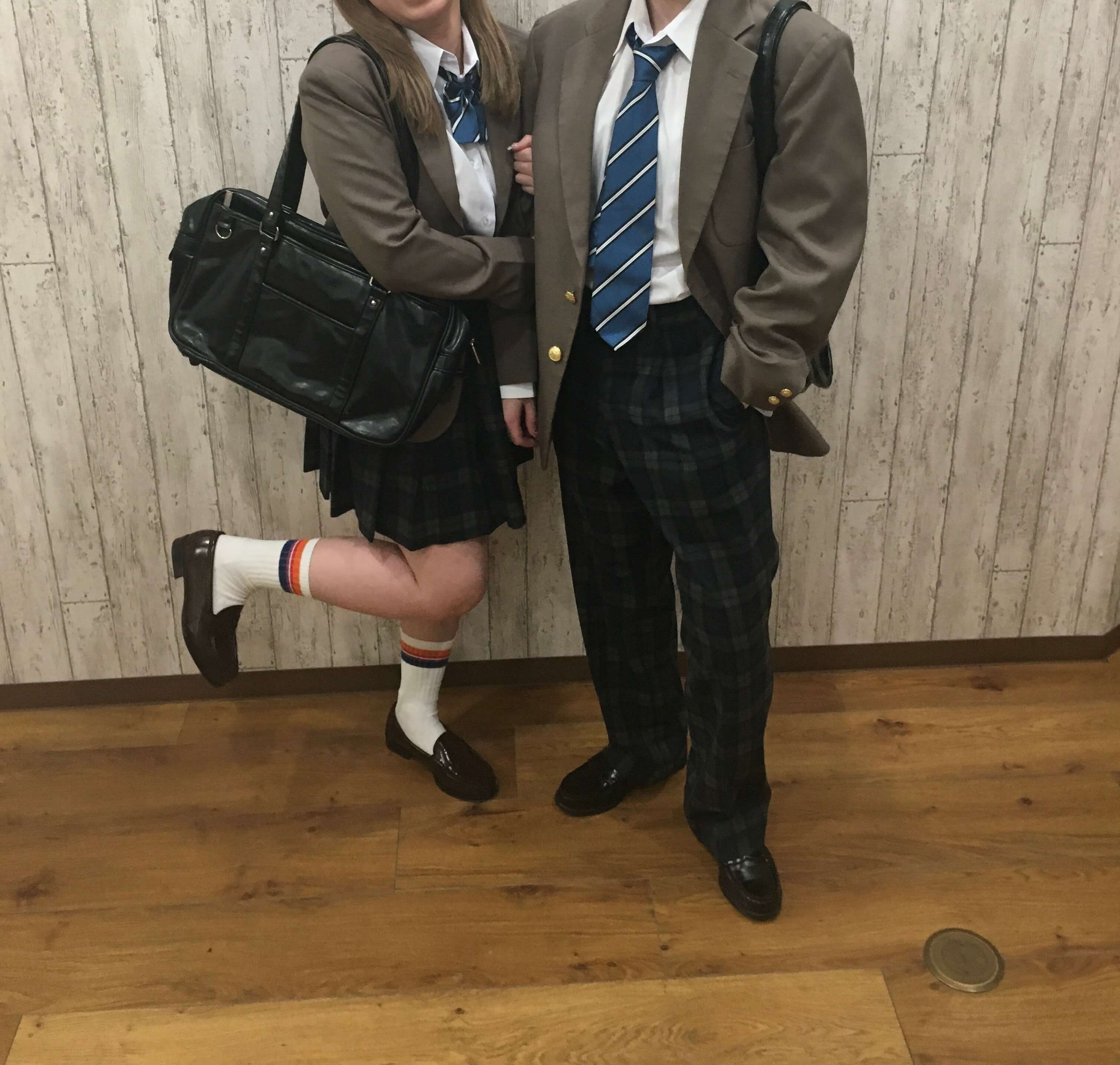コーディネート例　メンズ＆レディース制服コーディネート　レンタル制服